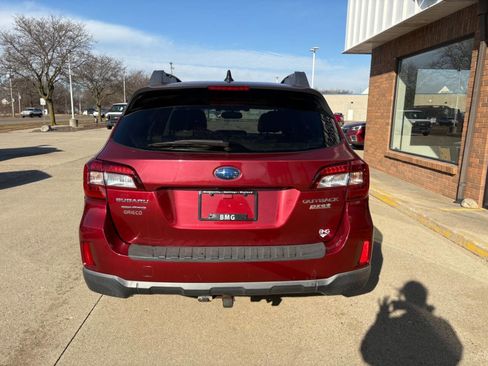 Used 2016 Subaru Outback 2.5i Limited image 4