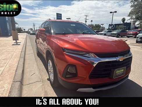 Used 2021 Chevrolet Blazer LT FWD image 1