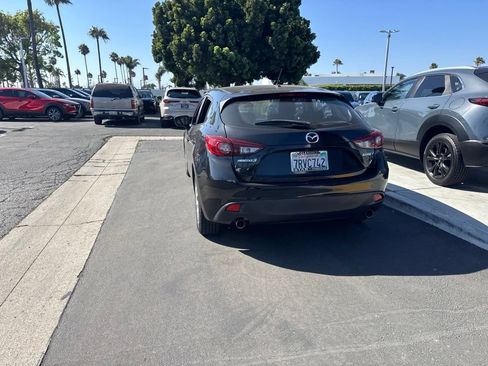 Used 2016 MAZDA MAZDA3 i Sport FWD image 22