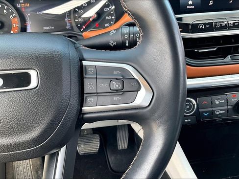 Used 2022 Jeep Compass Limited image 19