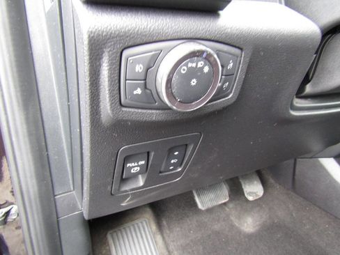 Used 2019 Ford F150 XLT w/ Equipment Group 302A Luxury AWD/4WD image 21