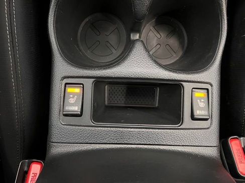 Used 2020 Nissan Rogue SV image 28