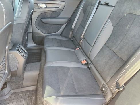 Used 2024 Volvo XC40 Recharge Plus w/ Protection Package Premier image 35