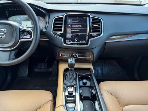 Used 2016 Volvo XC90 T6 Momentum w/ Momentum Plus Package AWD/4WD image 15