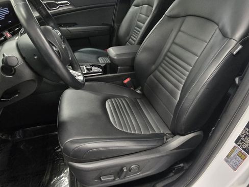 Used 2024 Kia Sportage SX image 25
