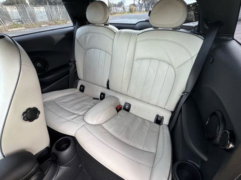 Used 2019 MINI Cooper S w/ Premium Package image 8