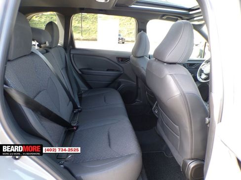 Used 2025 Subaru Forester Premium image 33