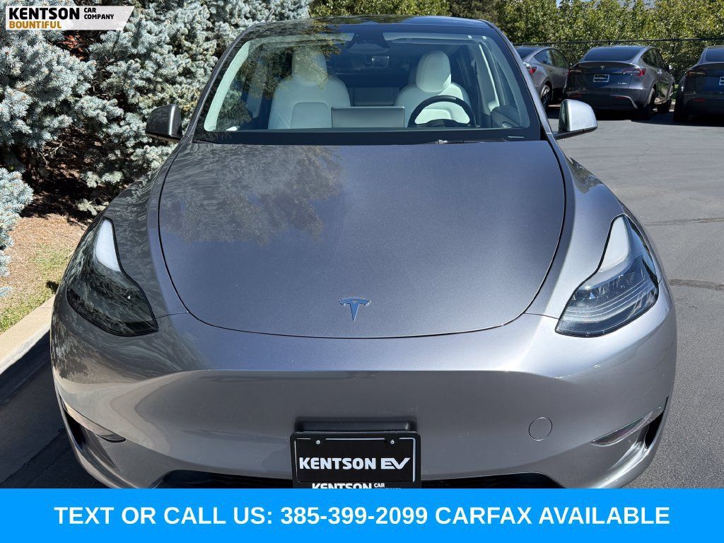 Used 2024 Tesla Model Y Performance AWD/4WD image 2