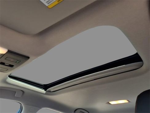 Certified 2024 Nissan Sentra SR w/ SR Premium Package image 21