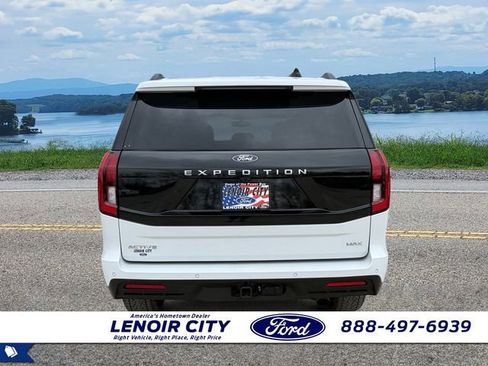 Used 2025 Ford Expedition Max Active image 4