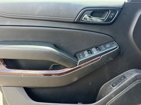 Used 2020 GMC Yukon SLT AWD/4WD image 16