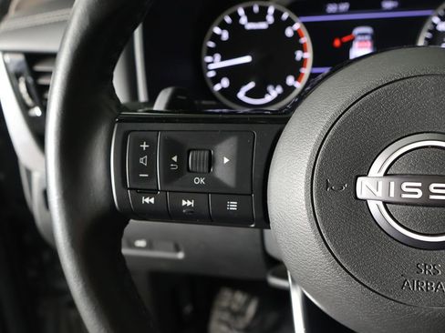 Used 2023 Nissan Rogue SL w/ SL Premium Package image 38