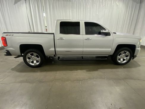 Used 2017 Chevrolet Silverado 1500 LTZ Z71 w/ LTZ Plus Package image 3