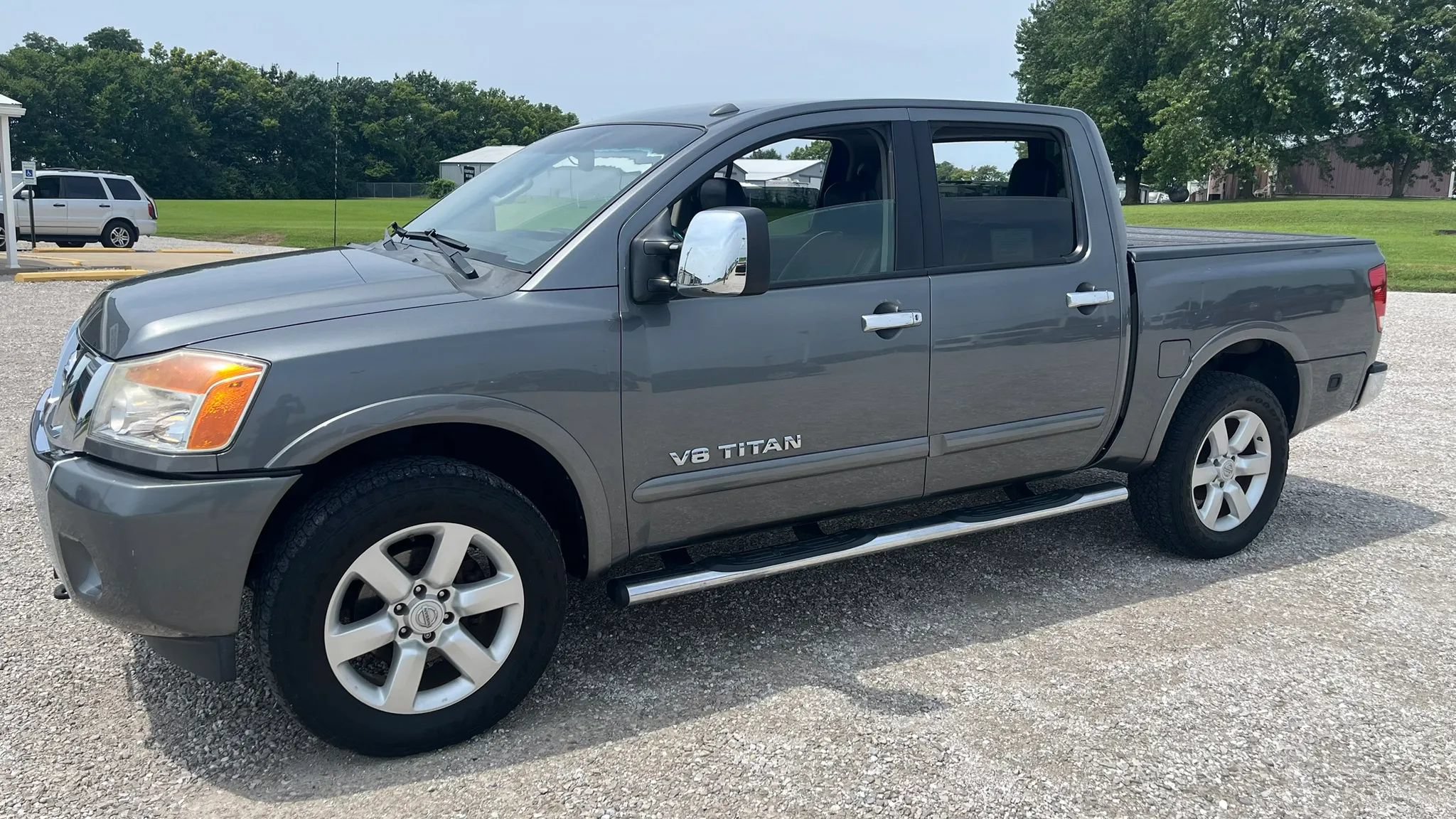 Used 2014 Nissan Titan SL w/ SL Max Utility Package AWD/4WD image 7