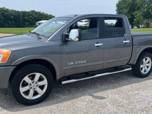 Used 2014 Nissan Titan SL w/ SL Max Utility Package AWD/4WD image 7