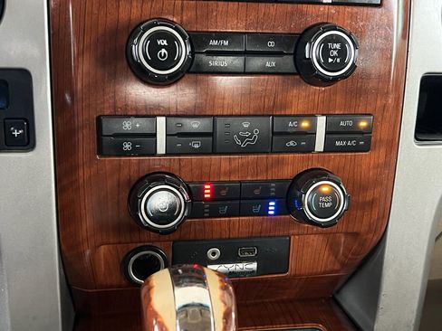 Used 2009 Ford F150 Lariat image 23