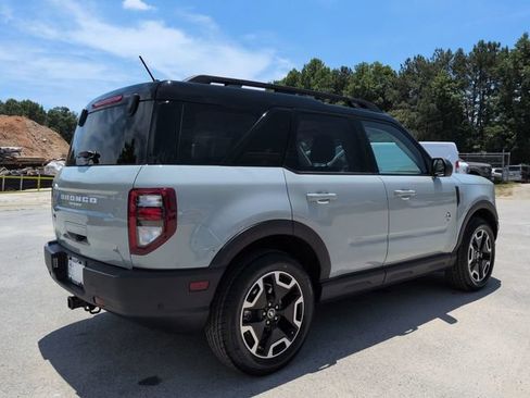 Certified 2022 Ford Bronco Sport Outer Banks w/ Tech Package AWD/4WD image 4