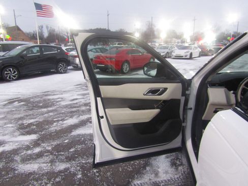 Used 2023 Land Rover Range Rover Velar S image 7