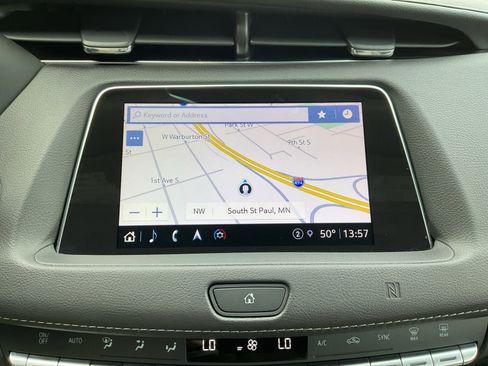 Used 2021 Cadillac XT4 Premium Luxury image 28