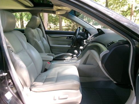 Used 2010 Acura TL w/ Technology Package FWD image 14