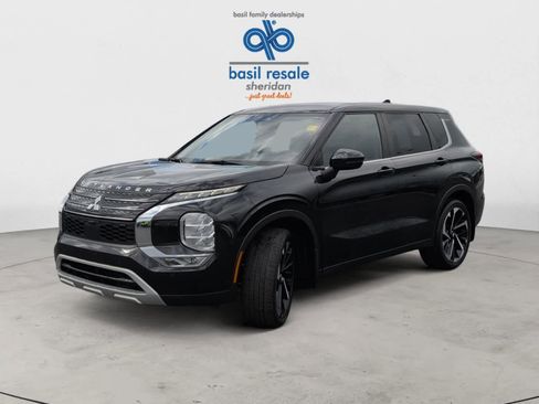 Used 2022 Mitsubishi Outlander SE image 5