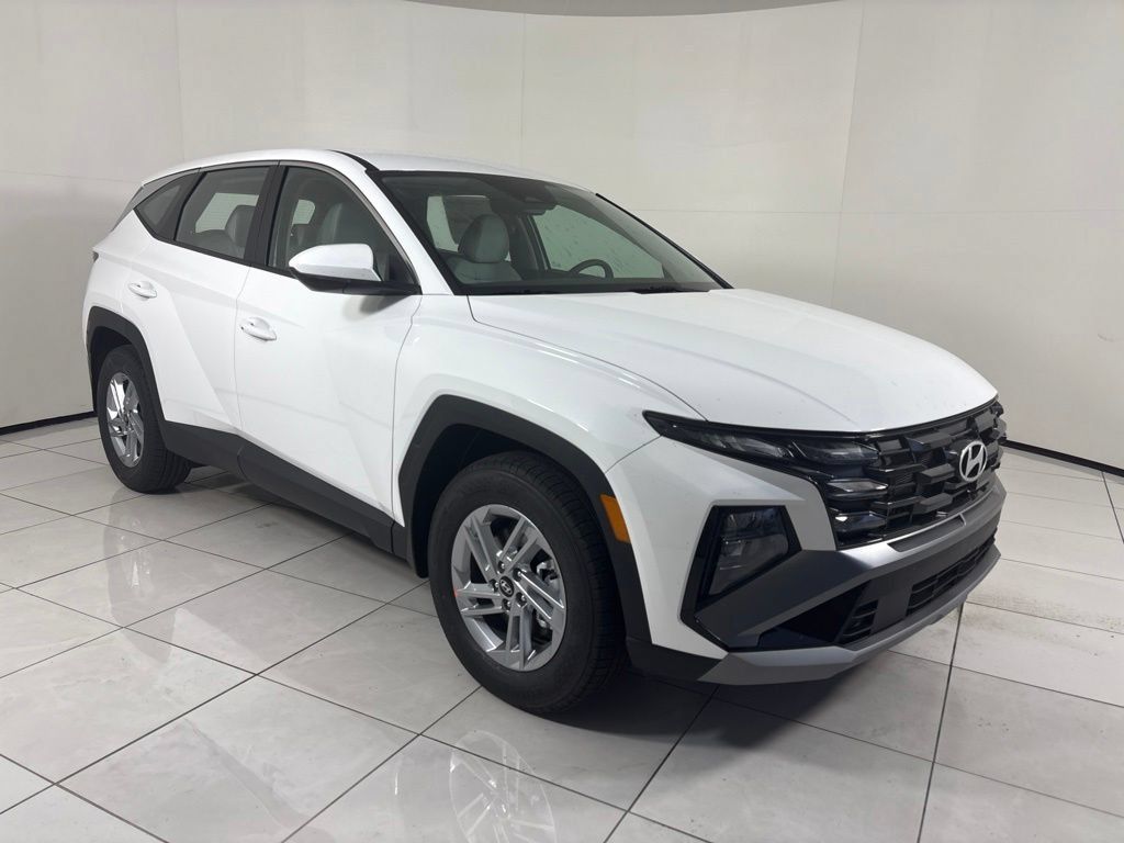 New 2026 Hyundai Tucson SE w/ Tow & Go Package FWD image 7