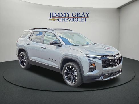 New 2027 Chevrolet Equinox RS w/ Convenience Package III FWD image 7