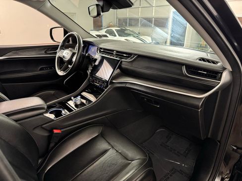 Used 2021 Jeep Grand Cherokee L Limited image 45