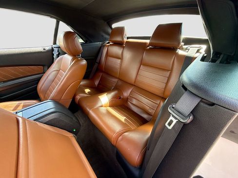 Used 2013 Ford Mustang GT Premium w/ Security Pkg RWD image 19