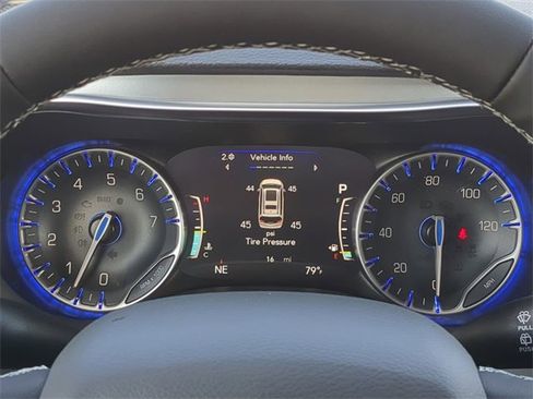 New 2026 Chrysler Pacifica Limited w/ Uconnect Theater Family Group image 38