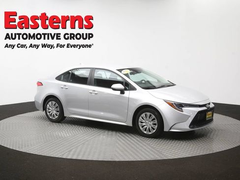 Used 2022 Toyota Corolla LE FWD image 47