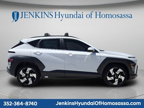 New 2026 Hyundai Kona Limited FWD image 2