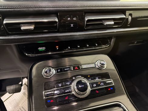 Used 2023 Lincoln Nautilus FWD image 20