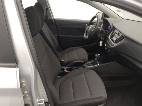 Used 2020 Hyundai Accent SE FWD image 21
