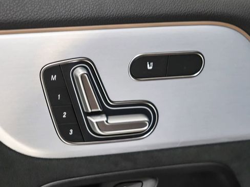 Certified 2023 Mercedes-Benz GLA 35 AMG 4MATIC image 22
