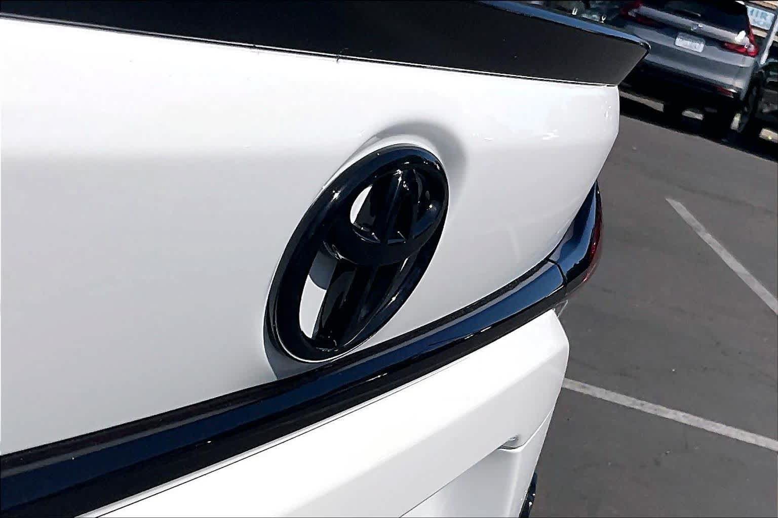 Used 2025 Toyota Corolla LE w/ LE Premium Package FWD image 29