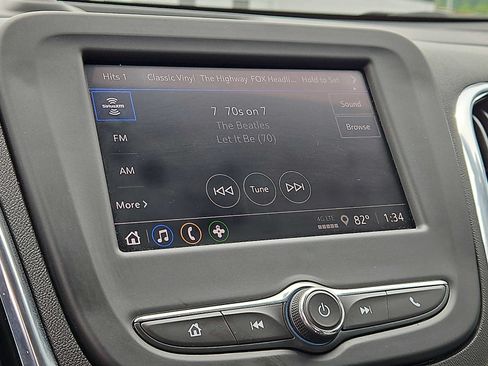 Certified 2023 Chevrolet Equinox LS AWD/4WD image 17