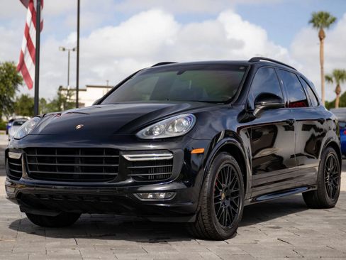 Used 2016 Porsche Cayenne GTS AWD/4WD image 6
