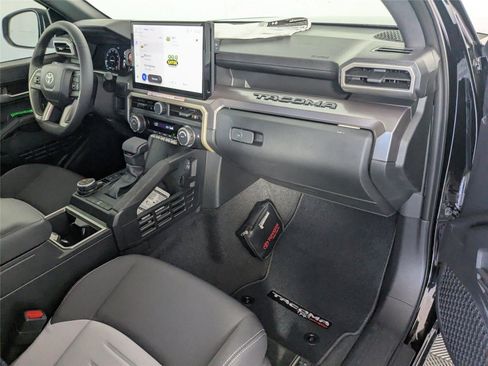 New 2025 Toyota Tacoma TRD Off-Road image 6