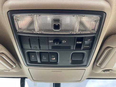 Used 2010 Toyota 4Runner SR5 AWD/4WD image 31