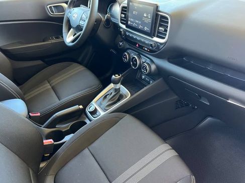 New 2026 Hyundai Venue SEL FWD image 15