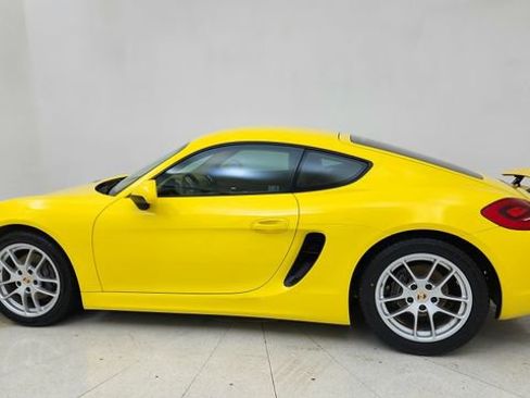 Used 2014 Porsche Cayman image 4