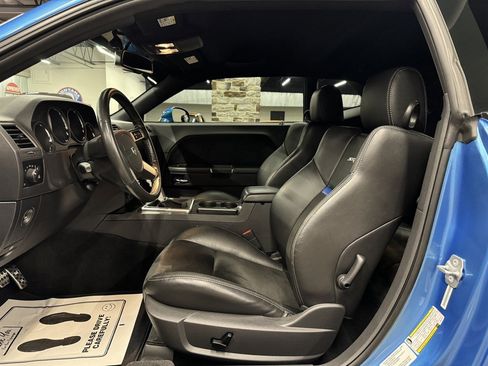 Used 2009 Dodge Challenger SRT8 w/ Spring Special Group image 21