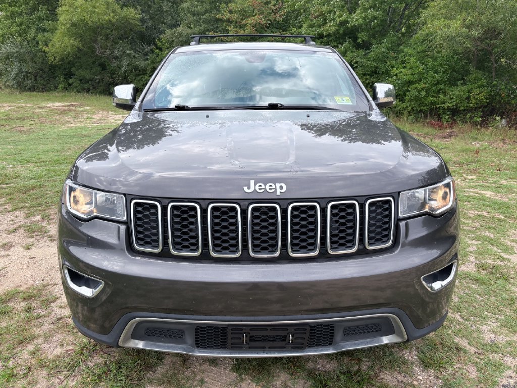 Used 2017 Jeep Grand Cherokee Limited w/ Trailer Tow Group IV AWD/4WD image 2