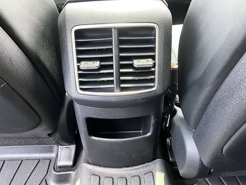 Used 2025 Kia Sportage EX w/ Premium Package FWD image 28