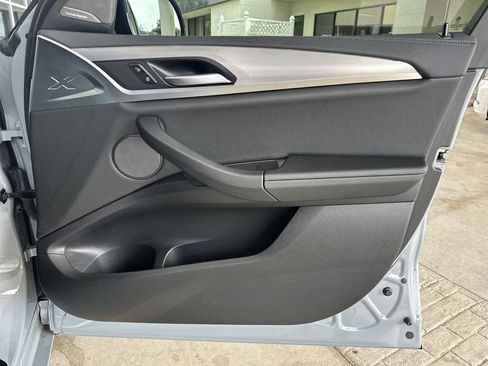 Used 2024 BMW X4 M40i w/ Premium Package image 36