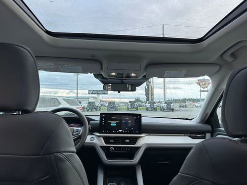 New 2026 Ford Explorer Active w/ Active Comfort Package image 21