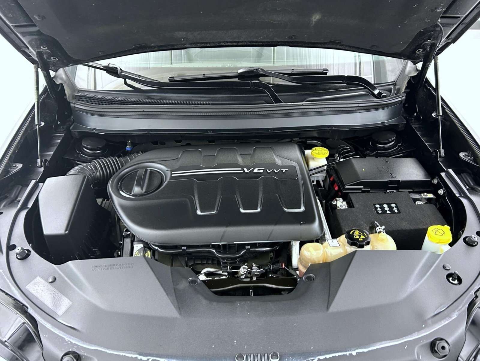 Used 2019 Jeep Cherokee Limited AWD/4WD image 25