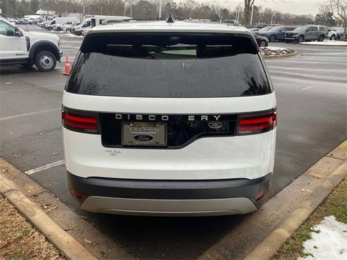 Used 2021 Land Rover Discovery S image 31