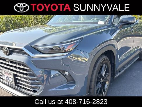 Used 2024 Toyota Grand Highlander AWD Hybrid image 1
